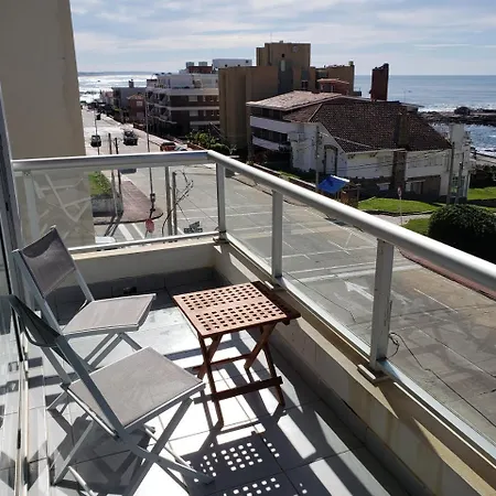 Edificio Paquebot, En Peninsula, Con Vista Al Mar Apartment